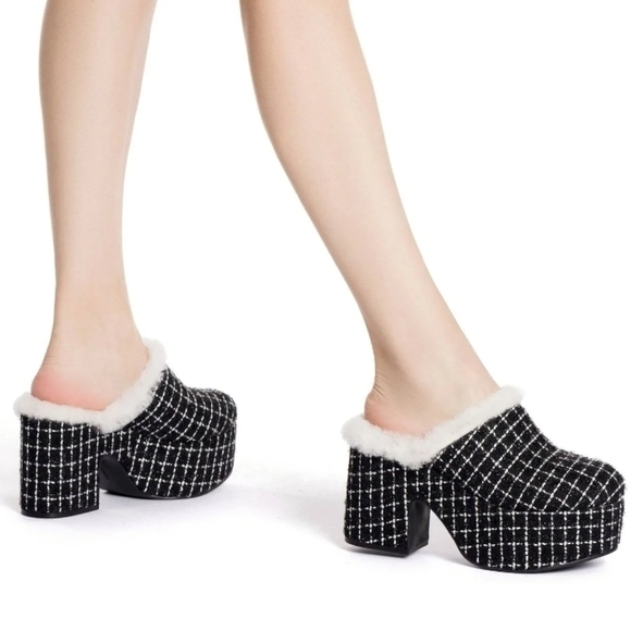 🖤🔹️ LARROUDE 🔹️Made In Brazil Miso Platform Lined Mules black for women